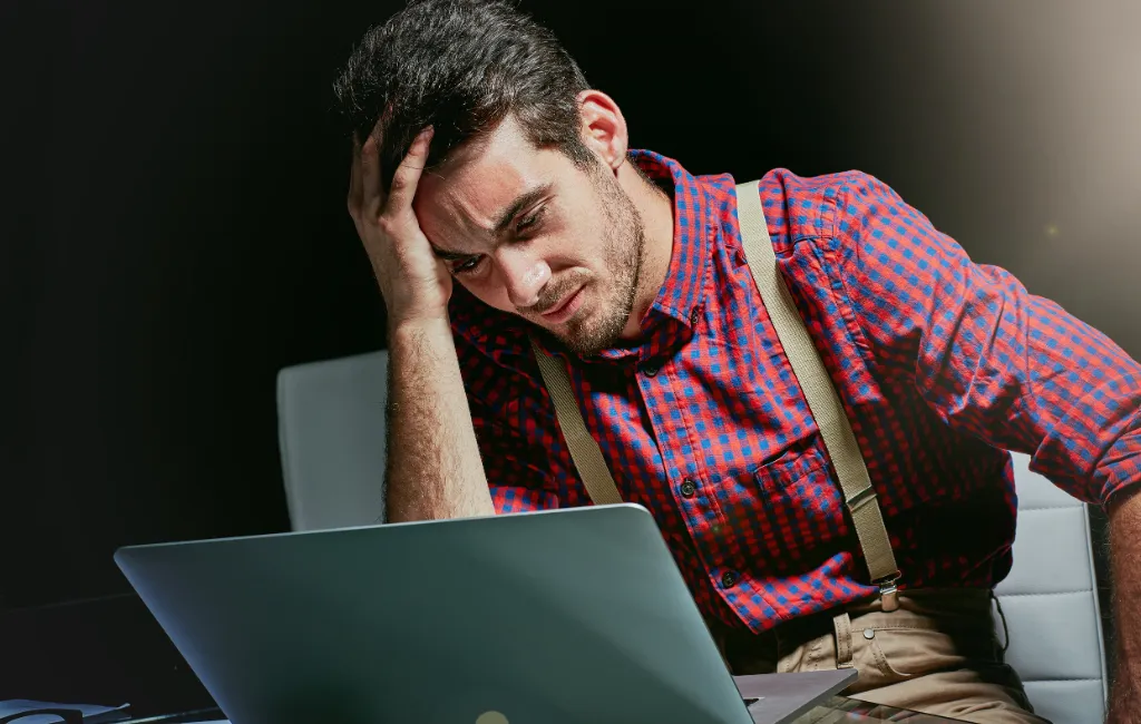 Superando Bloqueios Criativos: 4 Dicas Práticas Universitário vencedor