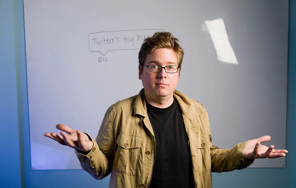 Como Biz Stone Transformou Ideias Universitárias no Sucesso do Twitter