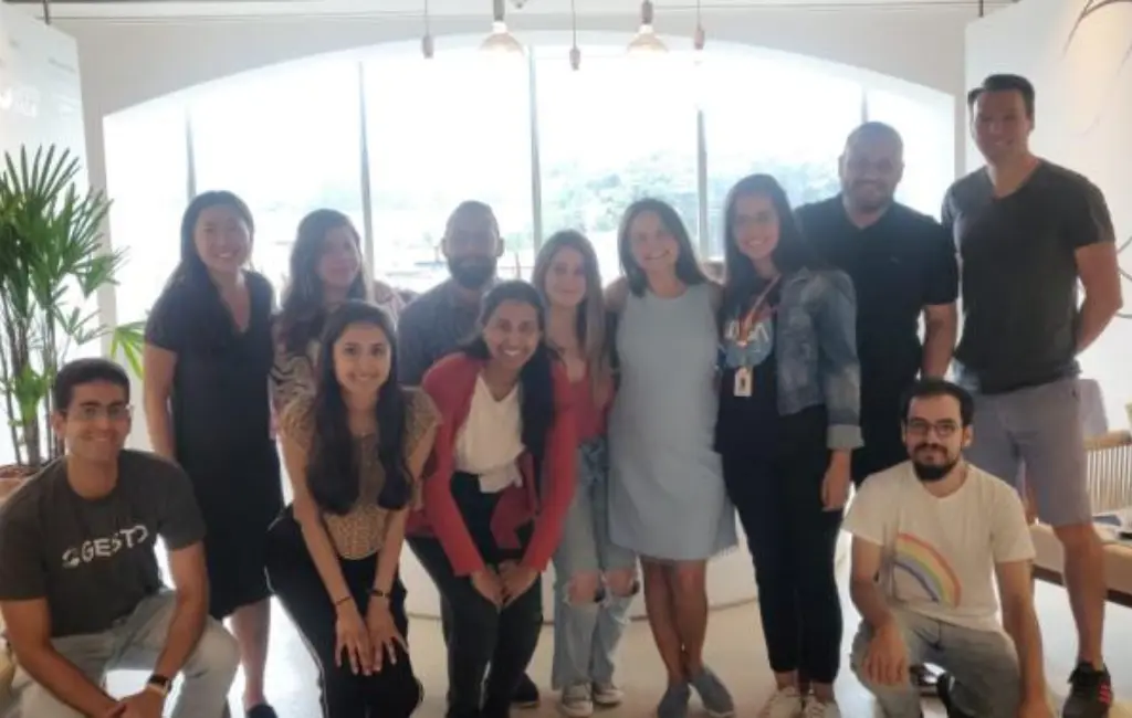 Como Fabiana Salles Transformou uma Ideia Universitária em Inovação na Saúde - Blog do Universitário Vencedor