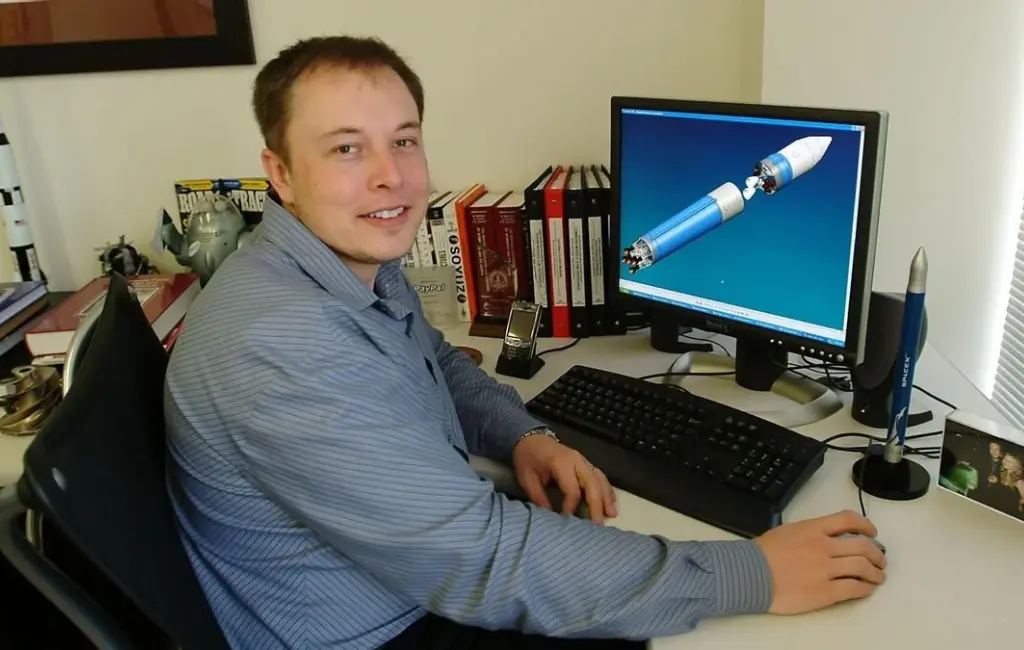 Como Elon Musk Transformou Sua Formação Universitária na Revolução da Tesla e SpaceX - Blog do Universitário Vencedor