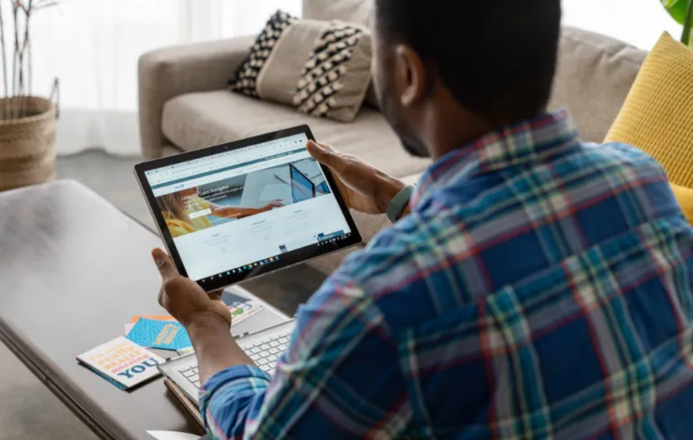 LinkedIn para Universitários: Do Perfil Zero ao Recrutador te Chamando em 2026 - Blog do Universitário Vencedor