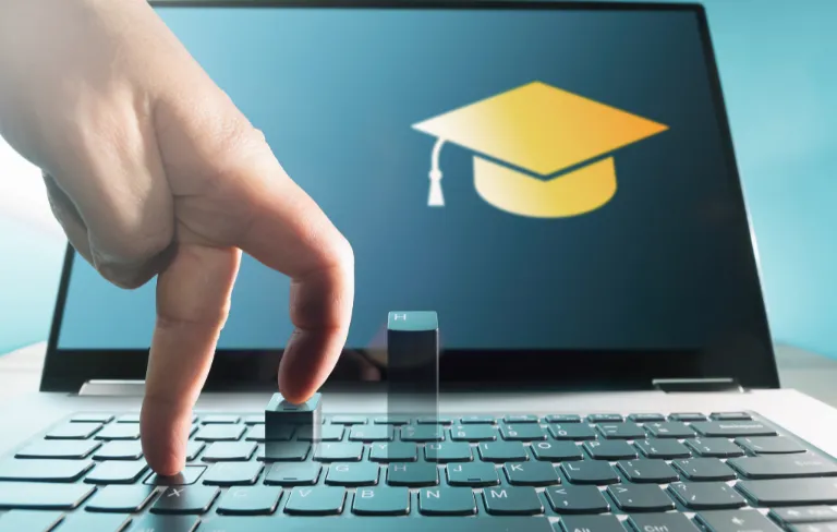 4 Metas Simples que Vão Fazer 2026 o Seu Melhor Ano na Faculdade