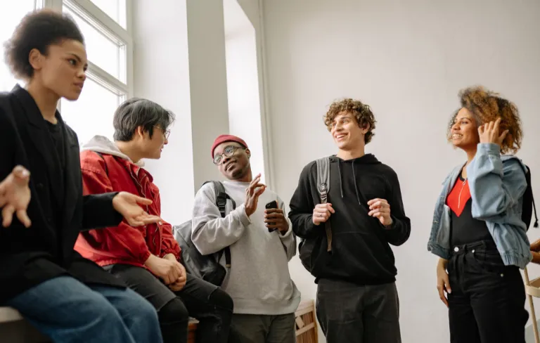 Como Equilibrar Estudos, Vida Pessoal e Produtividade na Faculdade (Sem Burnout)