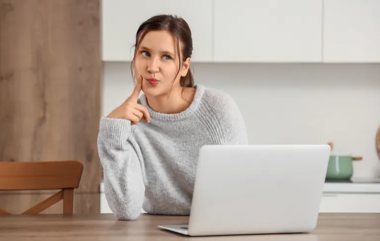 Empregabilidade na Faculdade: Como se Destacar Antes do Diploma