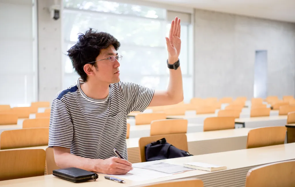 Mentalidade Universitária: Como Pensar Como um Profissional Antes do Diploma - Blog do Universitário Vencedor