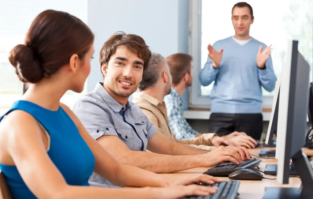 Como Criar um Portfólio Profissional na Faculdade (Mesmo Que Você Ache Que Não Tem Nada Para Mostrar)